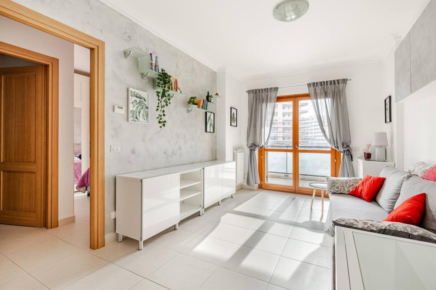 Apartment Laurentina House, Accogliente Bilocale A Sud